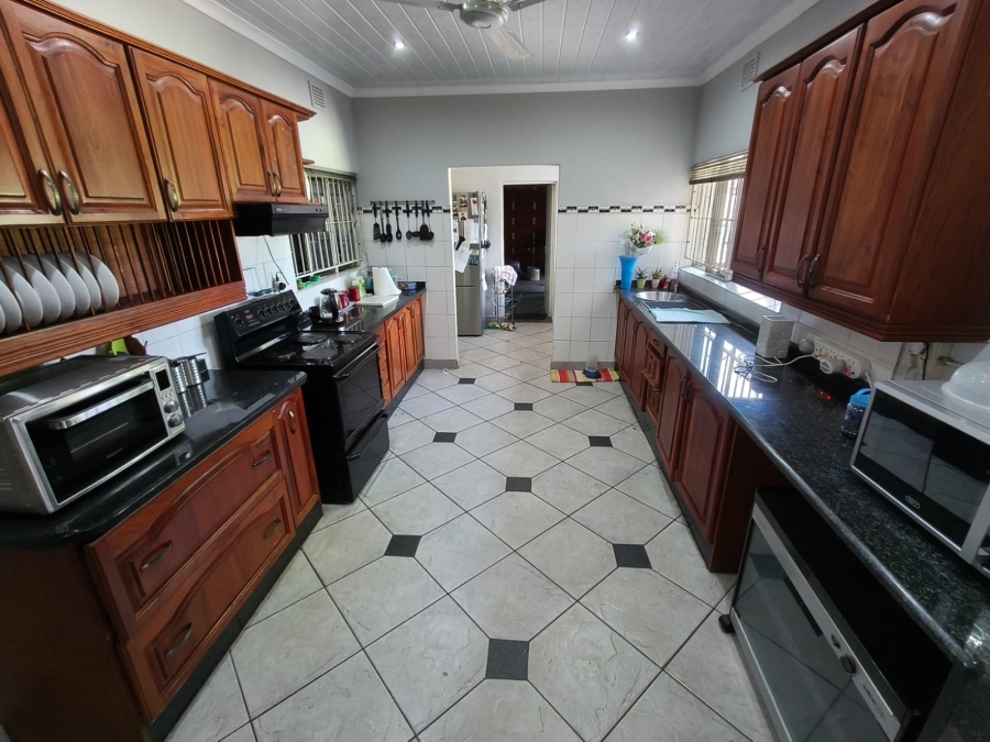 4 Bedroom Property for Sale in Protea Park North West